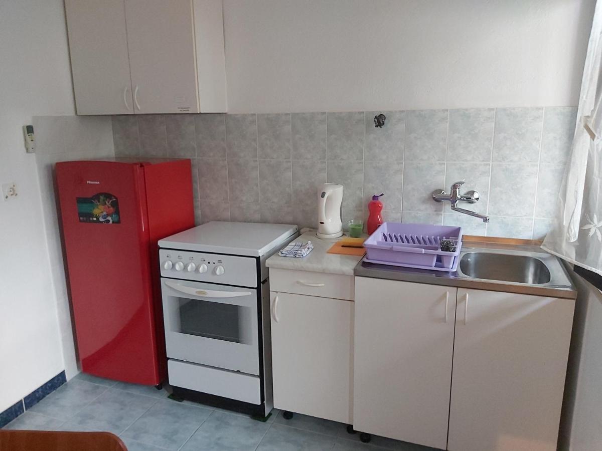 Apartman Janja Lägenhet Bol Exteriör bild